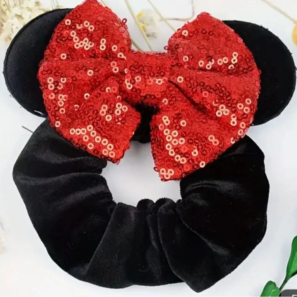 ✨UNLISTED Minnie Mouse Inspired Hair Scrunchie ✨